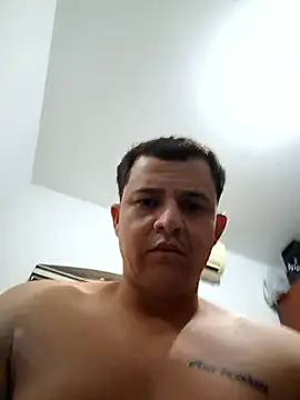 comcoroas online show from January 10, 8:11 pm