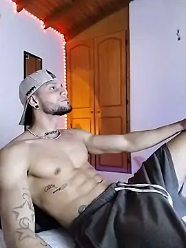 morenosiam online show from December 19, 3:47 am