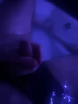 gryzoon online show from April 2, 8:49 pm