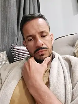 juniortche1313 online show from September 29, 12:53 am