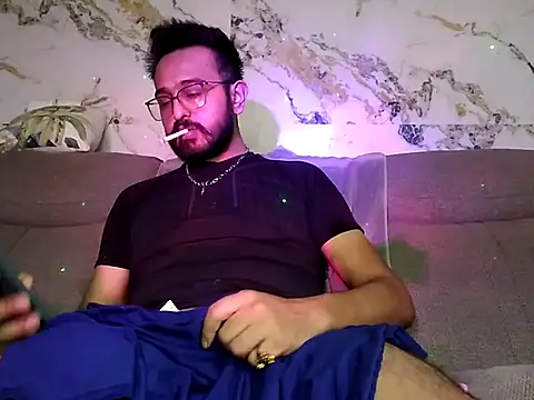 freakydesi online show from November 4, 10:11 pm