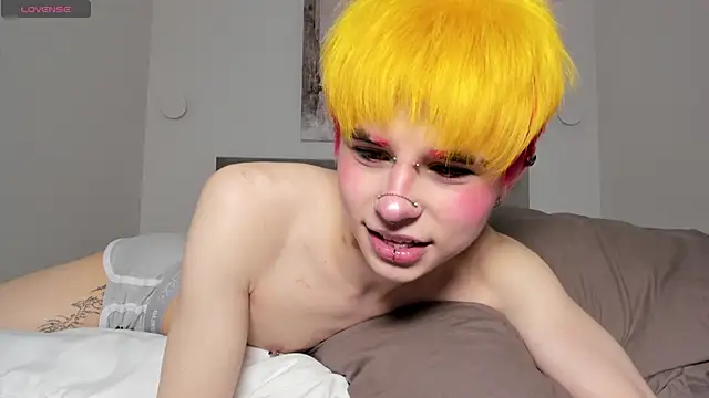 Alex Vallley online show from March 9, 6:11 pm