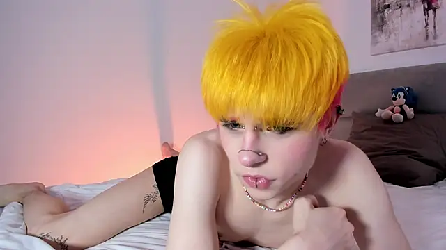 Alex Vallley online show from March 14, 11:30 pm