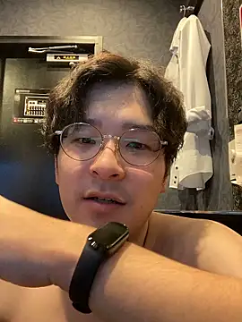 Snapshot of waka3232 chatting on October 19, 11:13 am waka3232 online show from October 19, 11:13 am