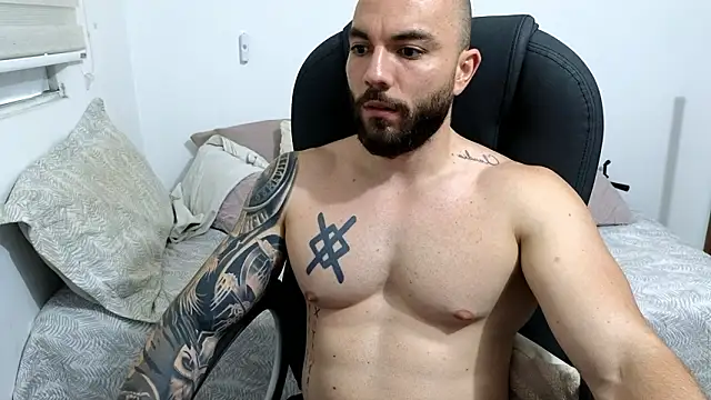 Isaac Carter online show from February 3, 10:37 pm