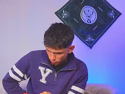 samevansx  online show from November 18, 7:28 pm