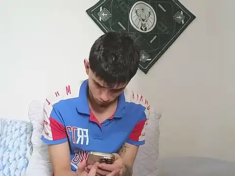 samevansx  online show from December 22, 6:05 pm