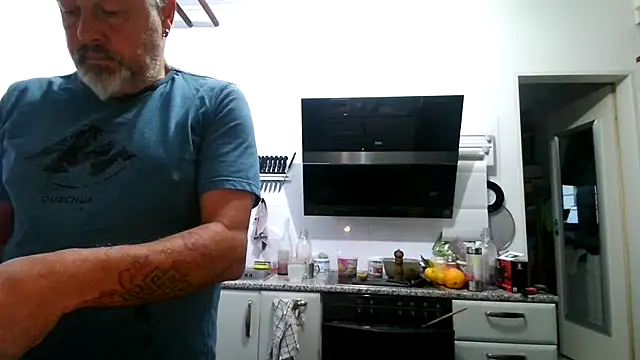 Berg Boy online show from July 20, 3:56 am