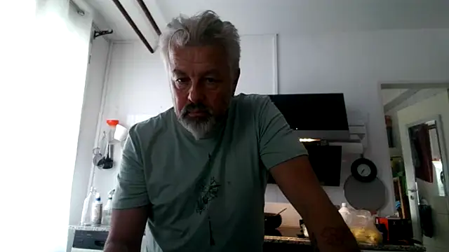 Berg Boy online show from July 13, 5:37 pm