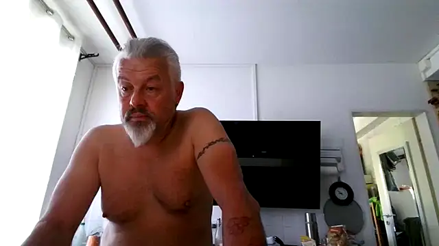 Berg Boy online show from June 20, 6:51 am