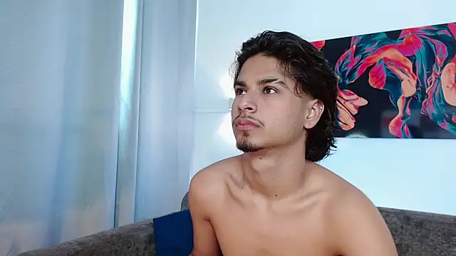 MathewAdams online show from November 18, 6:33 pm