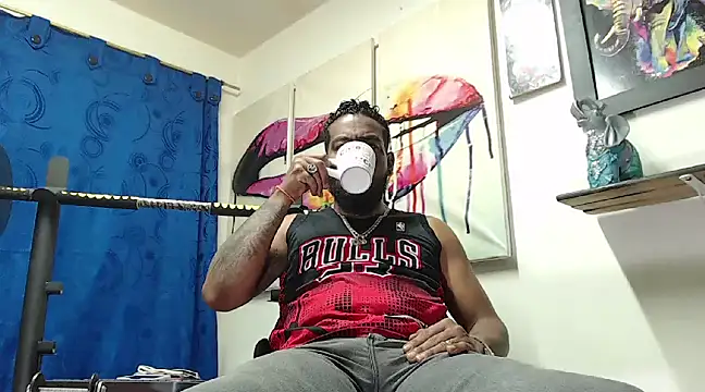 BladeFoxxx1 online show from March 17, 1:24 am