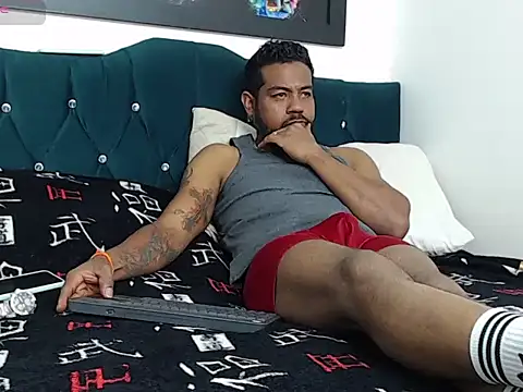 BladeFoxxx1 online show from September 24, 2:37 pm