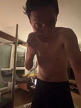 YoungTopGuy online show from December 16, 11:12 pm