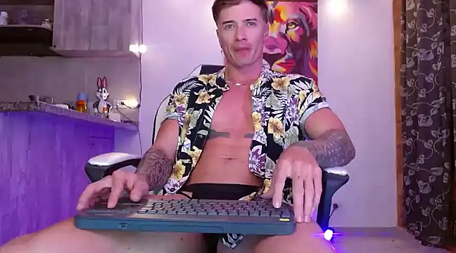 Ryannblue07 online show from March 17, 11:57 pm