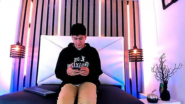 Jhojan twink online show from October 21, 12:52 pm