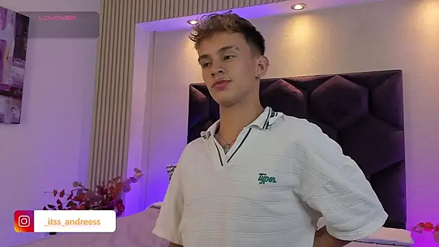 LiamWildx20 online show from July 15, 12:50 am