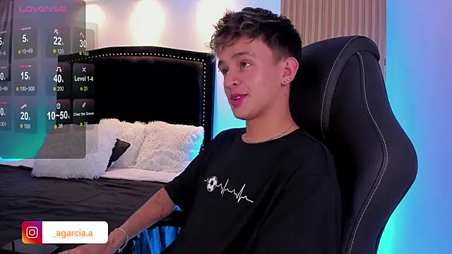 LiamWildx20 online show from June 24, 4:59 am