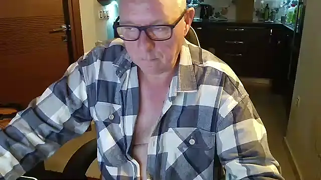 JamesBauer online show from February 24, 4:35 am