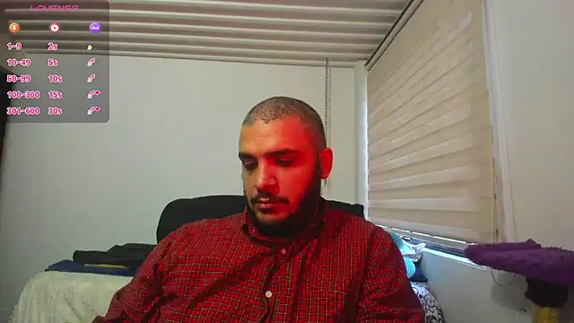 Snapshot of SIGFRID_J chatting on October 20, 10:46 pm SIGFRID J online show from October 20, 10:46 pm