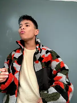 Ethan Westt online show from January 6, 8:02 pm