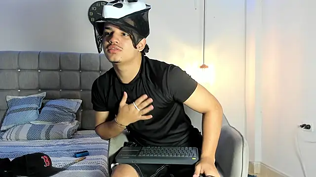 samxx muscle online show from October 17, 3:38 pm