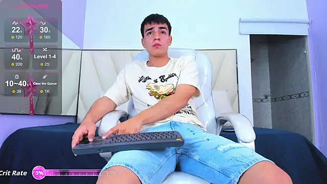 Hotboy21  online show from January 14, 4:06 am