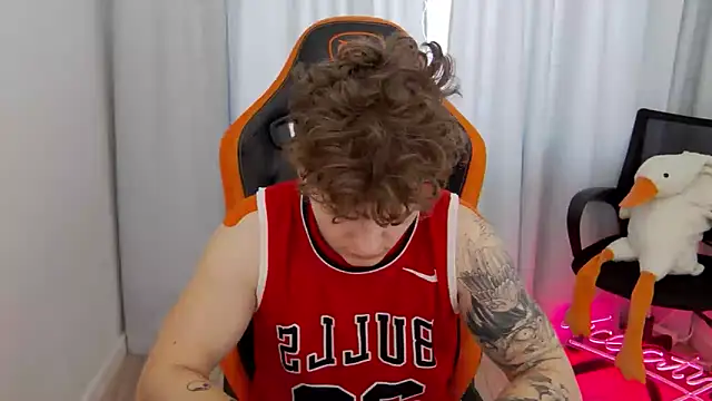 DanyDavis online show from April 14, 9:53 am