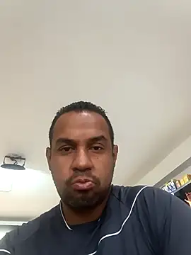 Snapshot of elnegro707070 chatting on October 14, 11:06 am elnegro707070 online show from October 14, 11:06 am