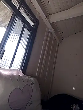 Omoraia online show from October 21, 7:17 pm