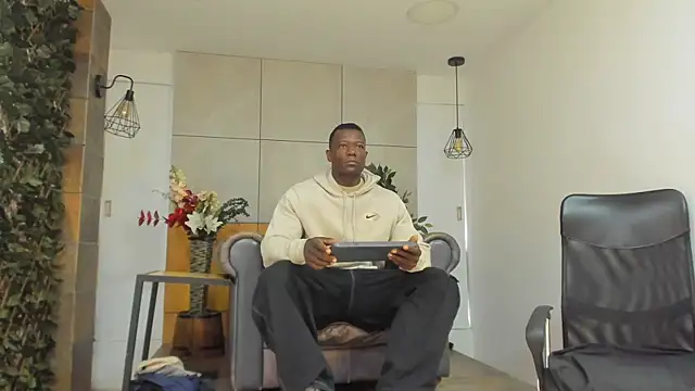 MarcusBlack  online show from August 3, 11:38 am