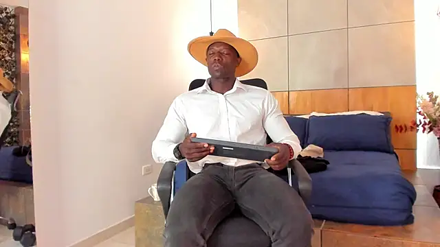 MarcusBlack  online show from July 28, 12:48 pm