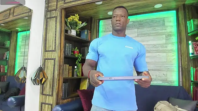MarcusBlack  online show from July 6, 11:51 am