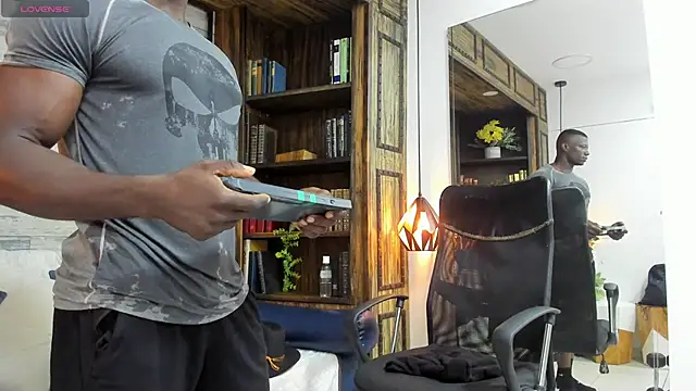 MarcusBlack  online show from March 24, 11:37 am