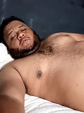 Osogaypardo online show from September 20, 7:19 am