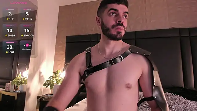 AxelThompson  online show from November 1, 2:21 pm