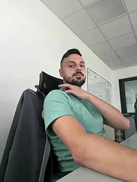 yourdreamboy17 online show from September 25, 3:11 pm