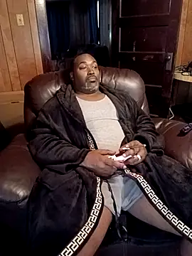 Snapshot of Mrbull67 chatting on October 31, 5:38 pm Mrbull67 online show from October 31, 5:38 pm