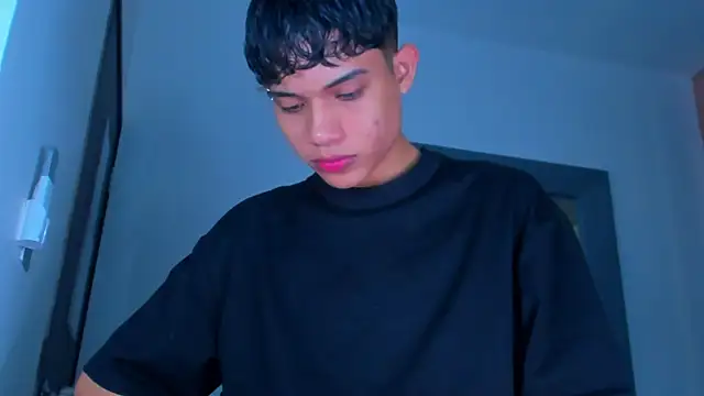 Sebax Young online show from November 26, 9:07 pm