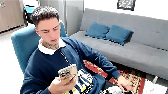 santii ss online show from January 18, 1:29 am