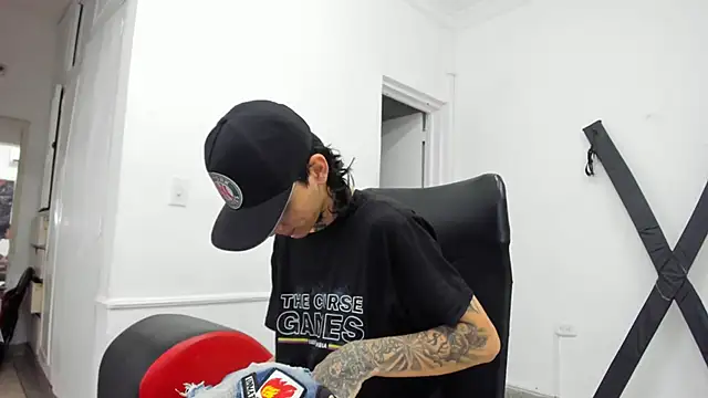 StraightBoy Nick online show from April 13, 9:59 pm