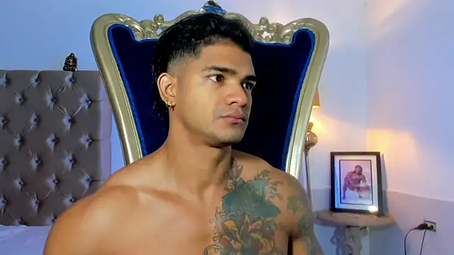 Snapshot of antonio__444 chatting on October 20, 12:20 pm antonio 444 online show from October 20, 12:20 pm