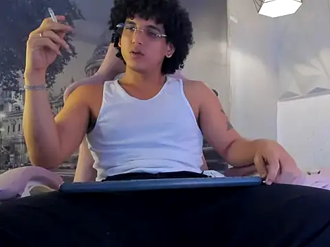 Xfire boy69 online show from October 12, 4:45 pm