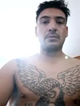 bigandstrong2217 online show from December 16, 4:41 am