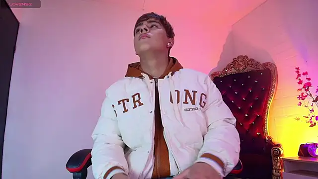 Lucass love online show from March 23, 1:39 pm