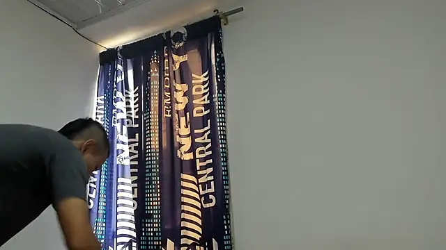  Logan Colton  online show from October 7, 6:01 pm