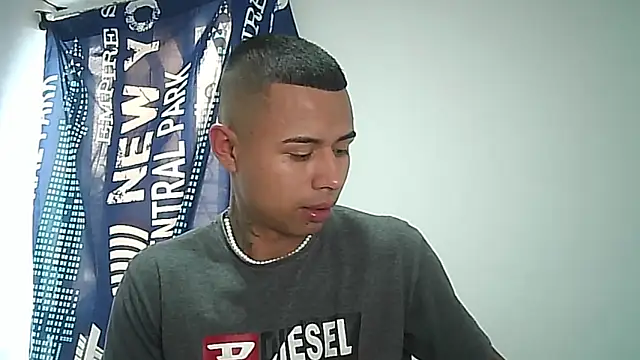  Logan Colton  online show from September 9, 8:19 pm