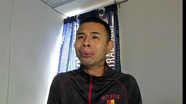  Logan Colton  online show from January 6, 6:56 pm