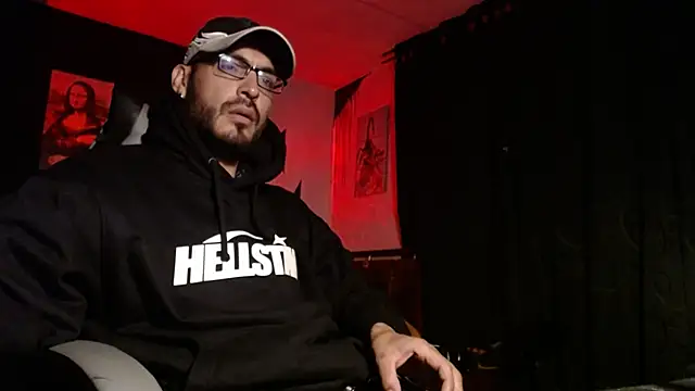 malek xarx  online show from January 16, 1:41 am