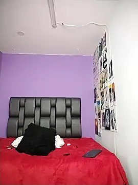 ashtoncooperr online show from September 30, 7:39 pm